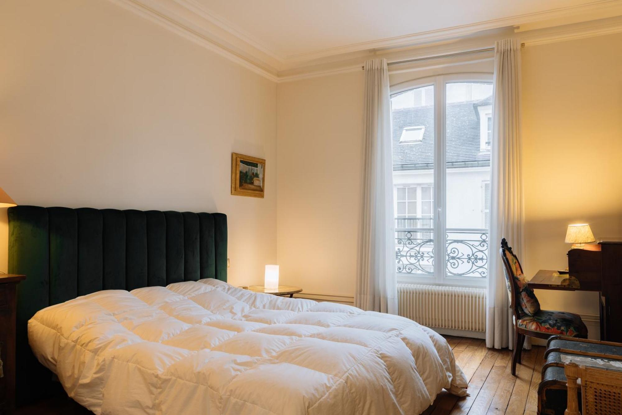 Stylishly Decorated 2bd Montmatre! Appartamento Parigi