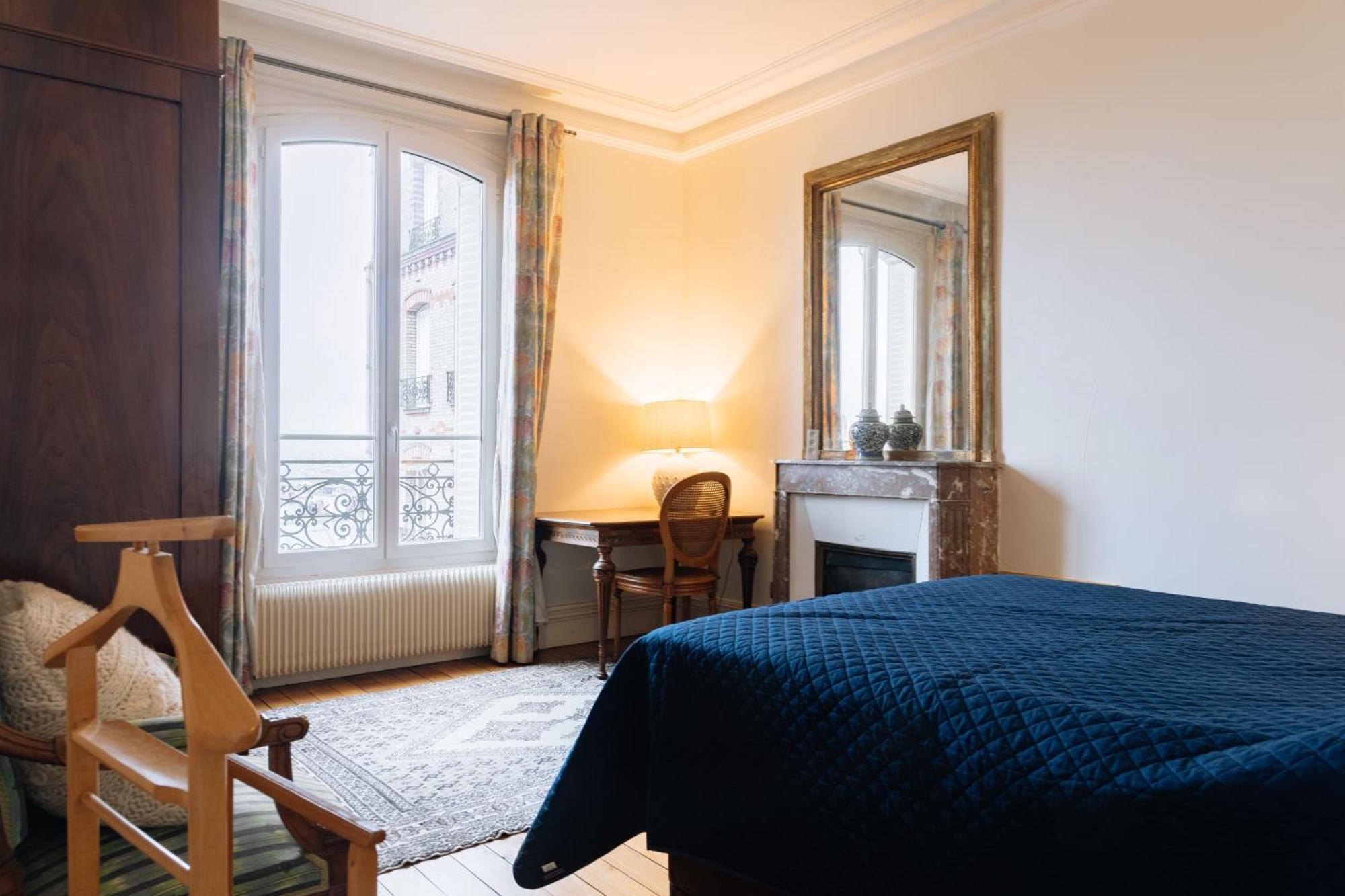 Stylishly Decorated 2bd Montmatre! Appartamento Parigi
